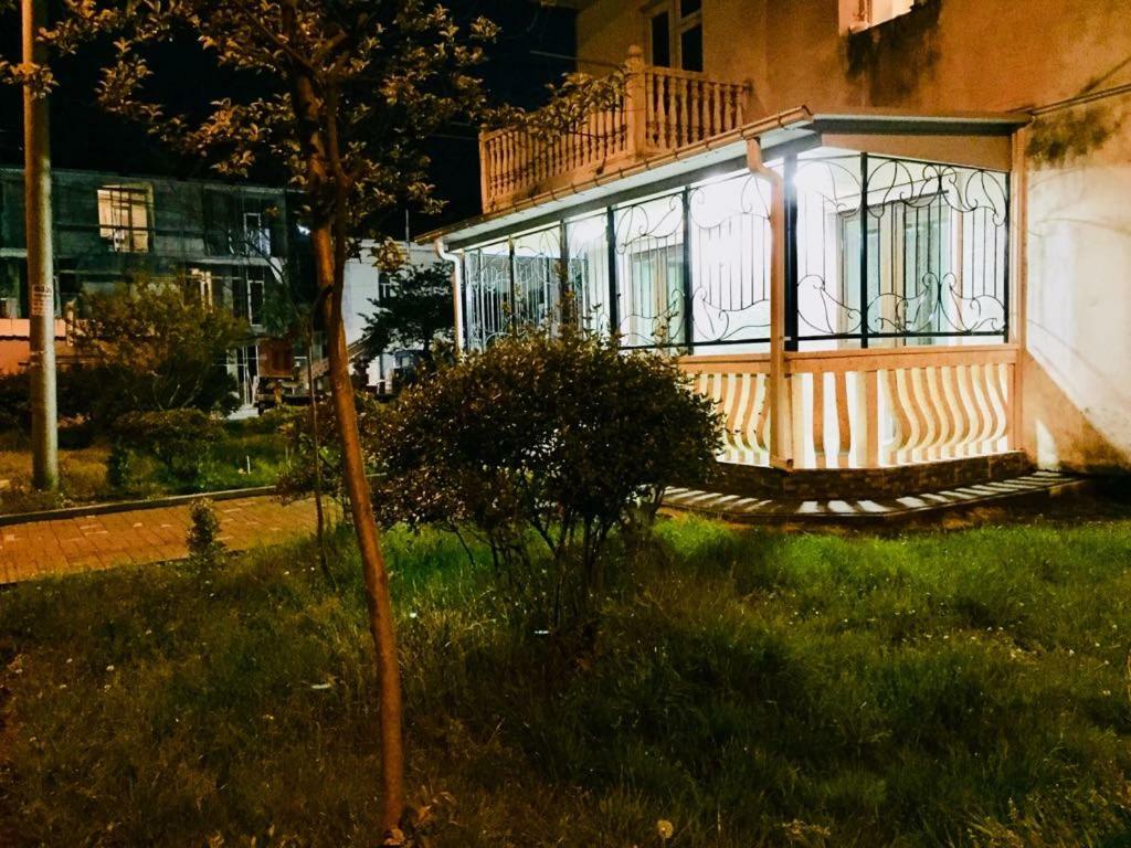 Apartment Near The Sea 1 Kobuleti Bagian luar foto